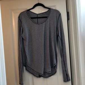 LULULEMON long sleeve top.